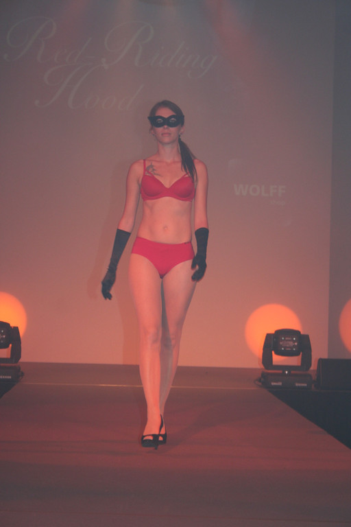 IMG_8060_jpg-1318178933