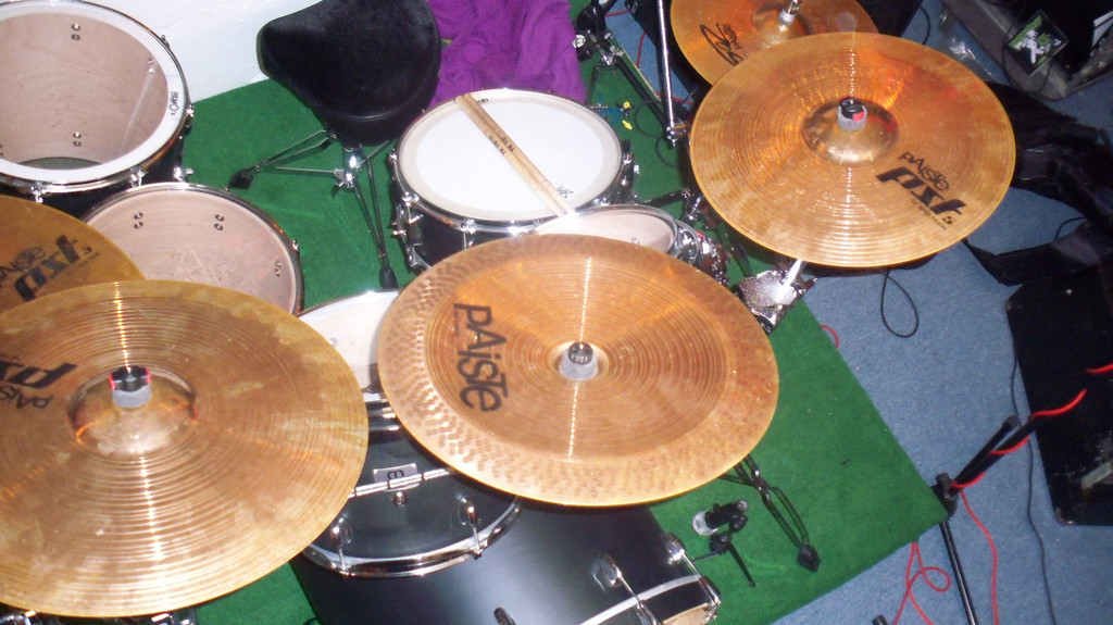 drum1_jpg-1318179131