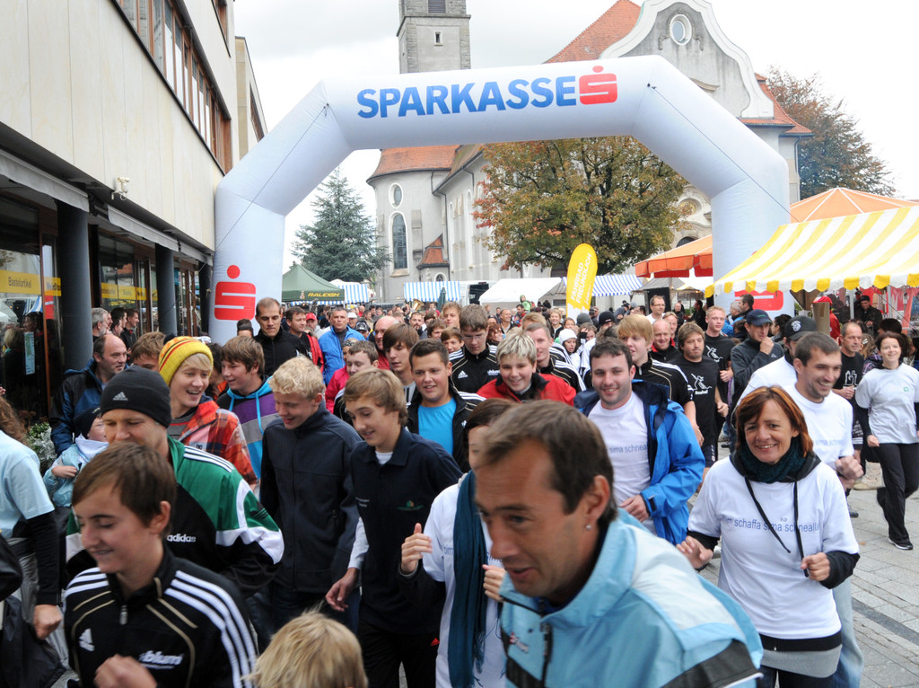 Markt_ Lauf_ Rad H__chst 08_10_2011 18_jpg-1318239937