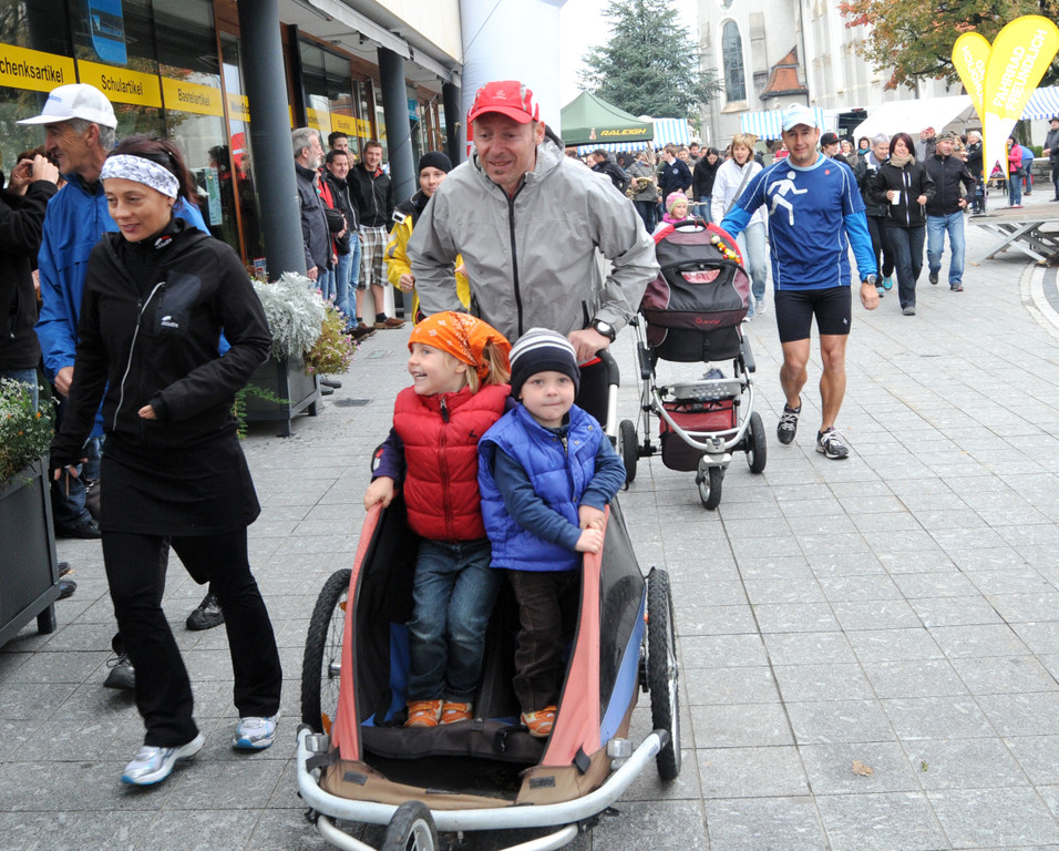 Markt_ Lauf_ Rad H__chst 08_10_2011 22_jpg-1318239958