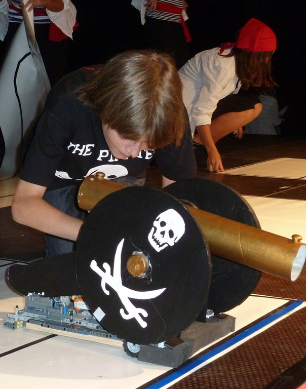 Robot10SS_Kanone_jpg-1318266151