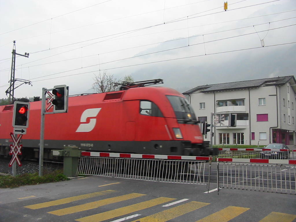 Schranke Lok 1_JPG-1318267291