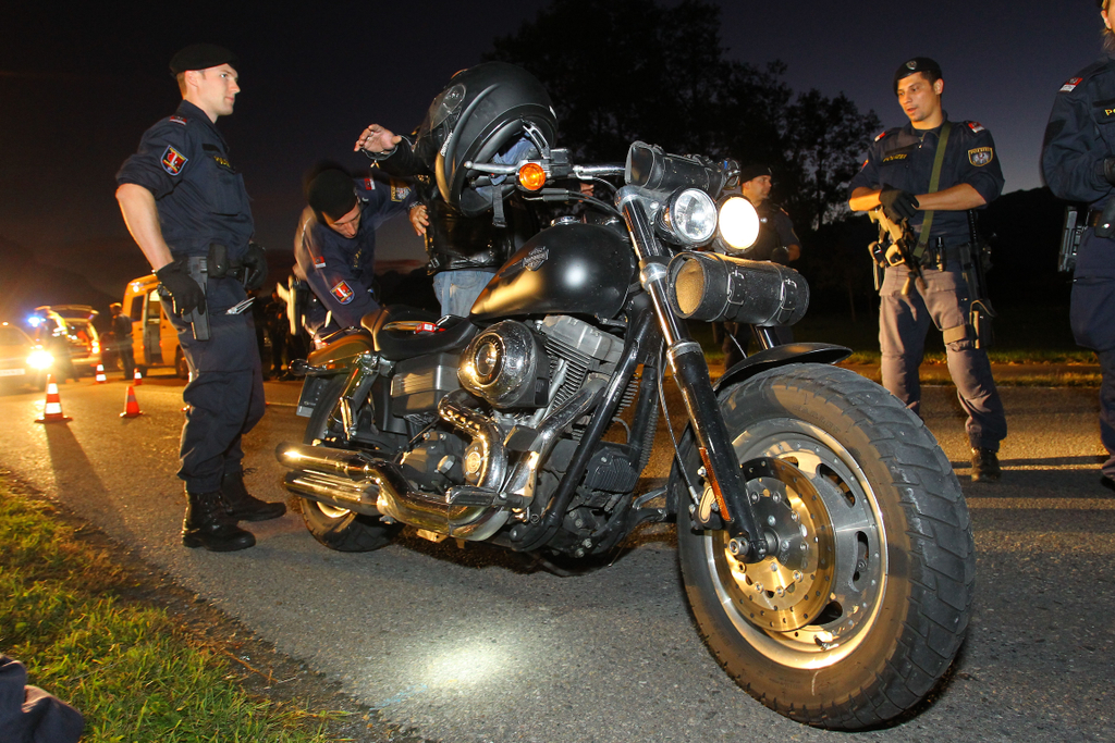 Kontrolle Bikertreffen73.jpg