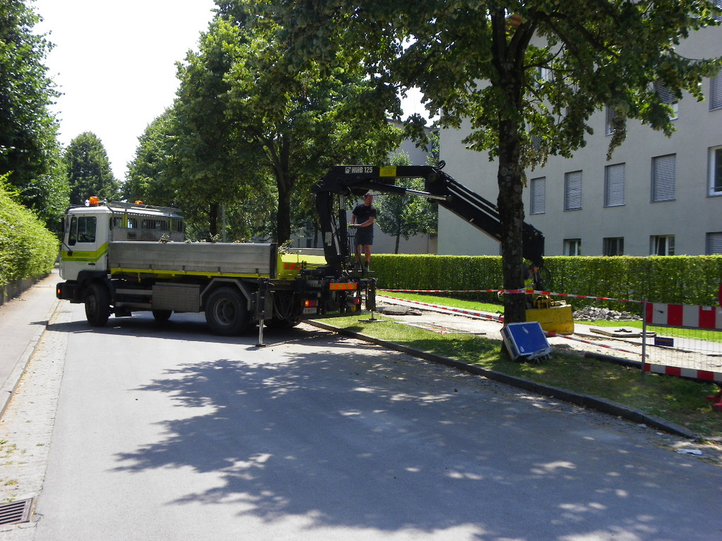 6_6_11 773_jpg-1318418383