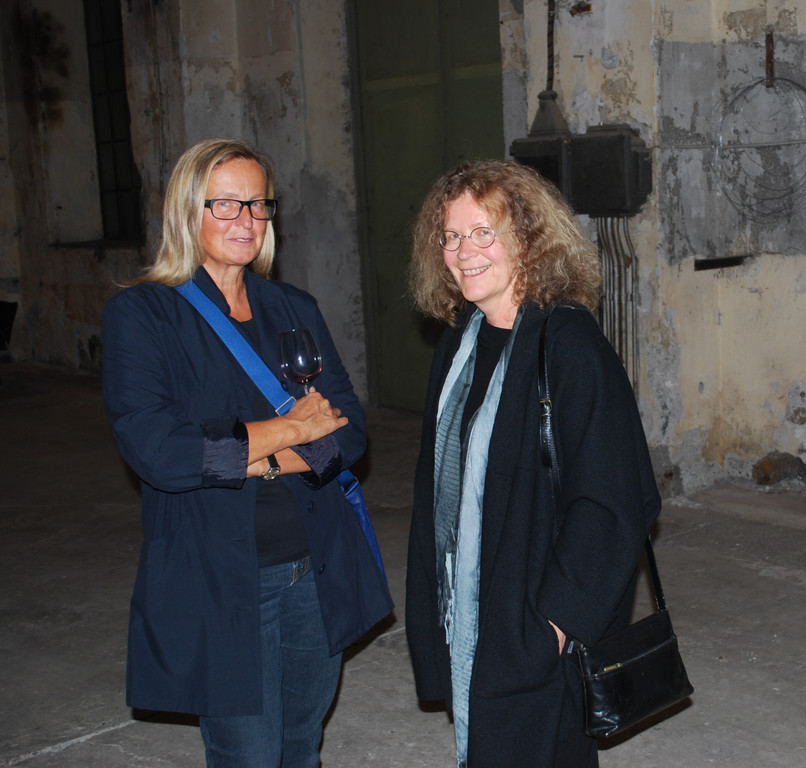 Die K__nstlerinnen Ilse Aberer und Maria Jansa.JPG