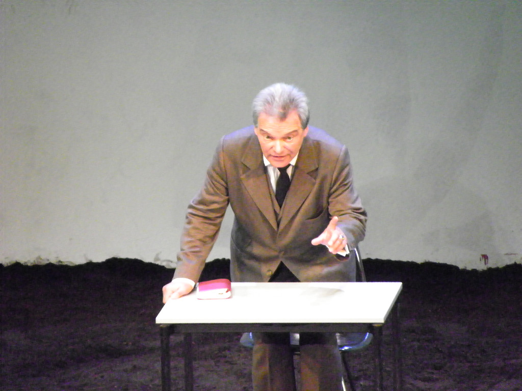 112_7104_JPG-1318456261