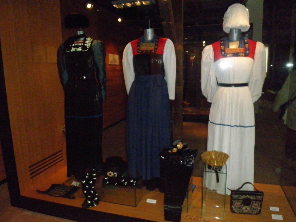 PA120022 _2_ Juppen_jpg-1318549551