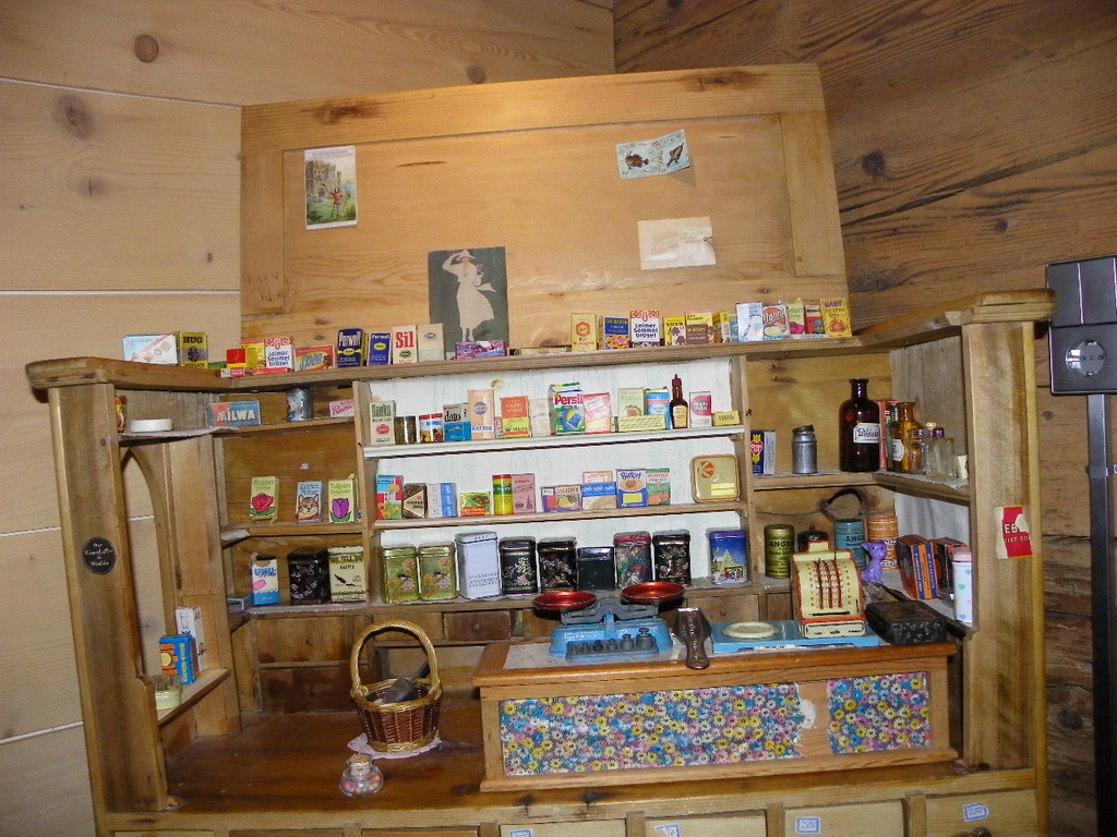 106_6998_jpg-1318722802