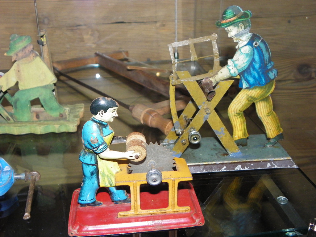 106_7080_jpg-1318722845