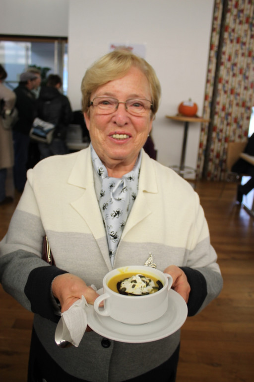 Kartoffeltag Pfarre 2011 _8__jpg-1318781193