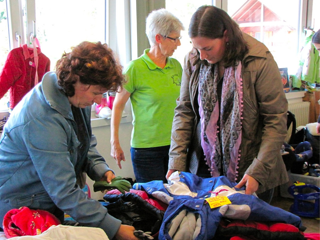 BK_kinderkleiderbasar 15_jpg-1318793217