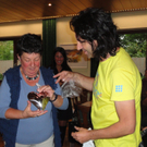Scheck__bergabe Stunde des Herzens 14_10_2011  _6__JPG-1318794397