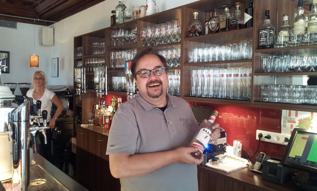 kurt_bar_jpg-1318802545