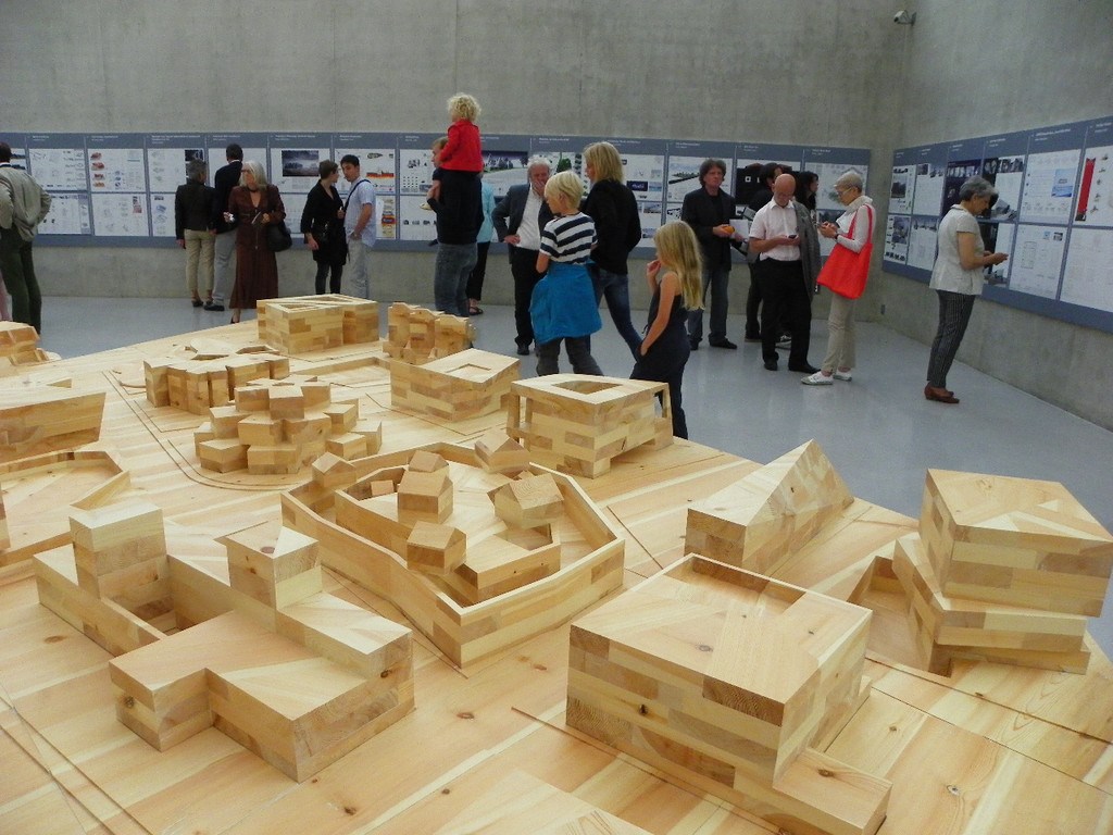 111_9807_JPG-1318804826