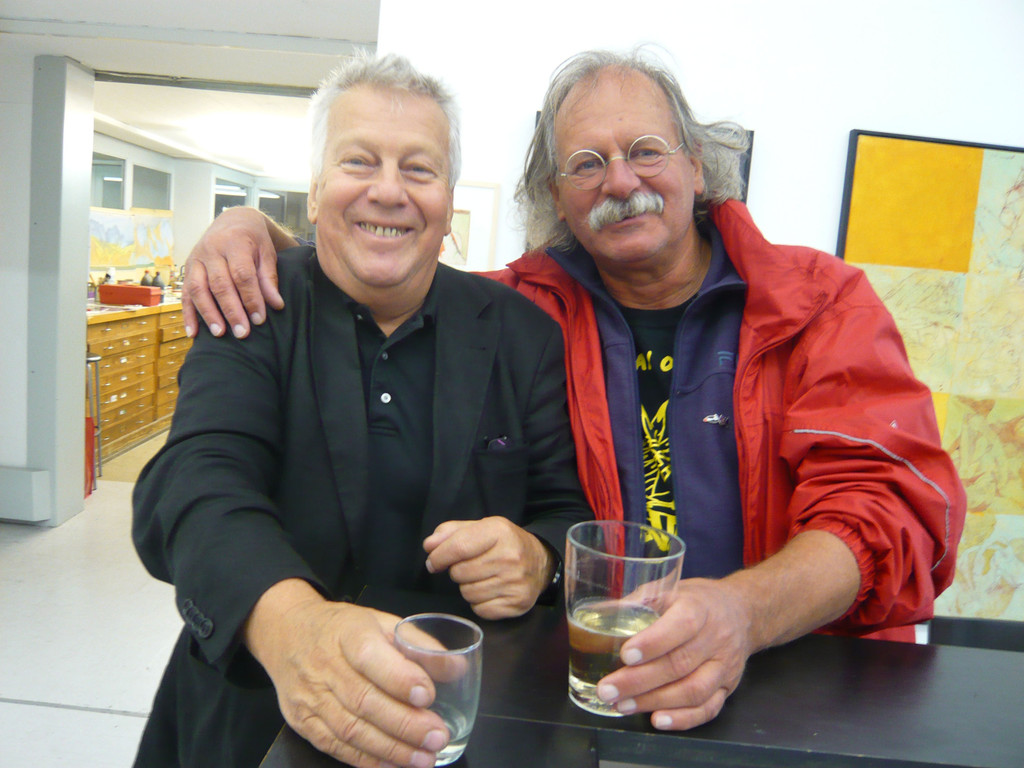 smodics_king_jpg-1318804444