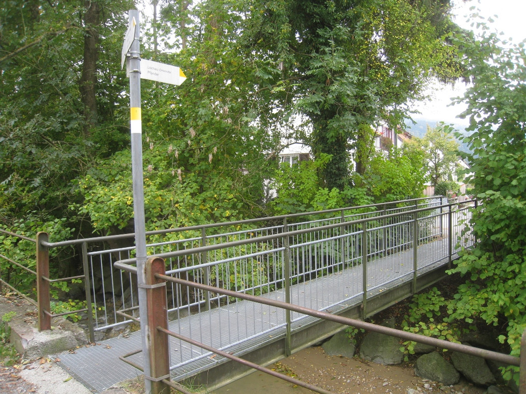 Sperre Bruecke Ruggbach Weidenweg _7__jpg-1318874114