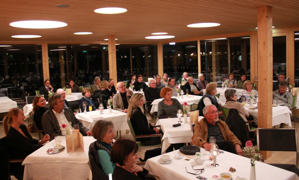 Seehotel Buchpr__sentation Hutzl-Ronge 2011 _26__jpg-1319214603