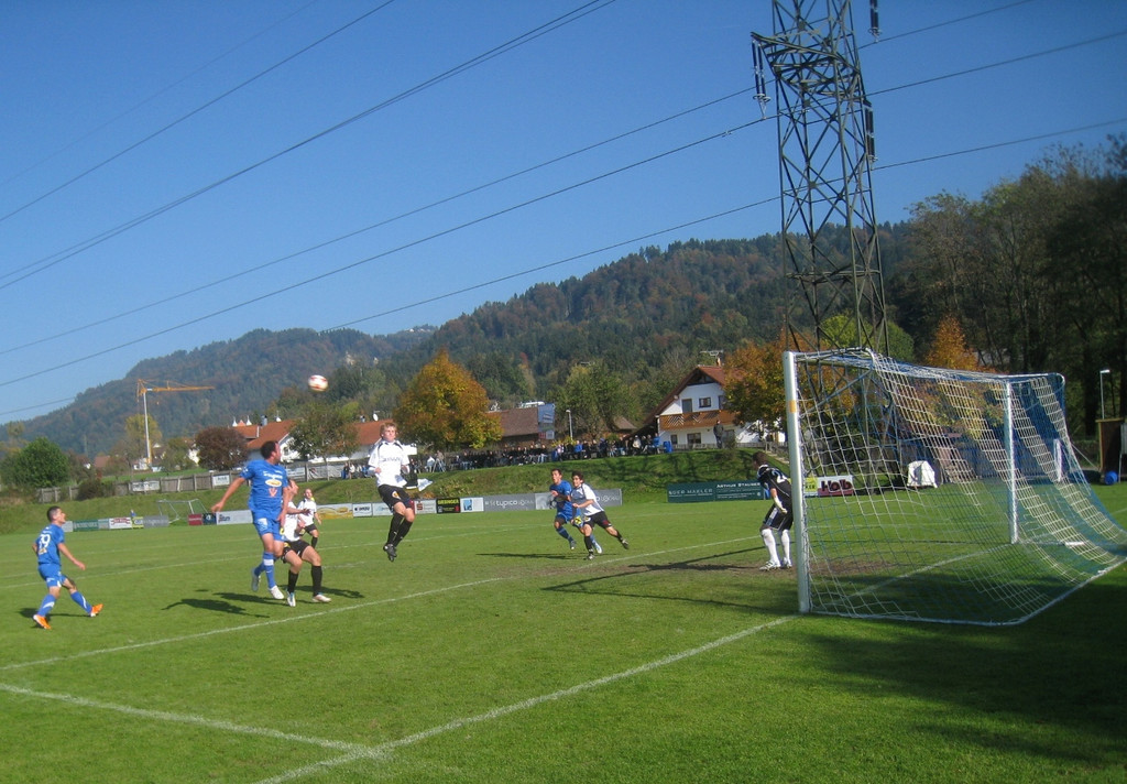 Fu__ball Spiel Langenegg NACH 22-10-2011 _5__jpg-1319300108