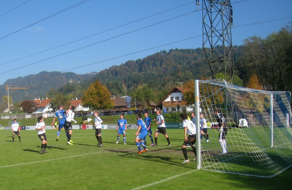 Fu__ball Spiel Langenegg NACH 22-10-2011 _6__jpg-1319300113
