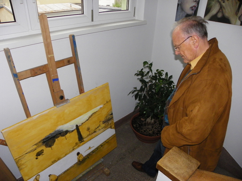 112_9185_JPG-1319385377