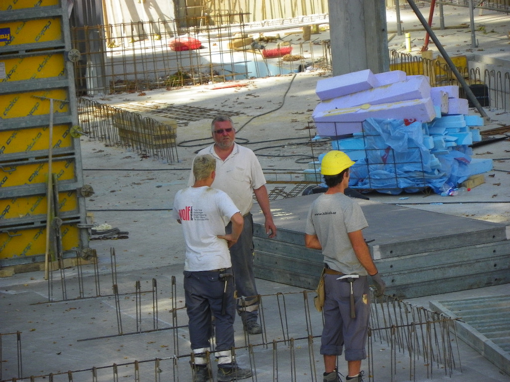 112_8209_JPG-1319388778