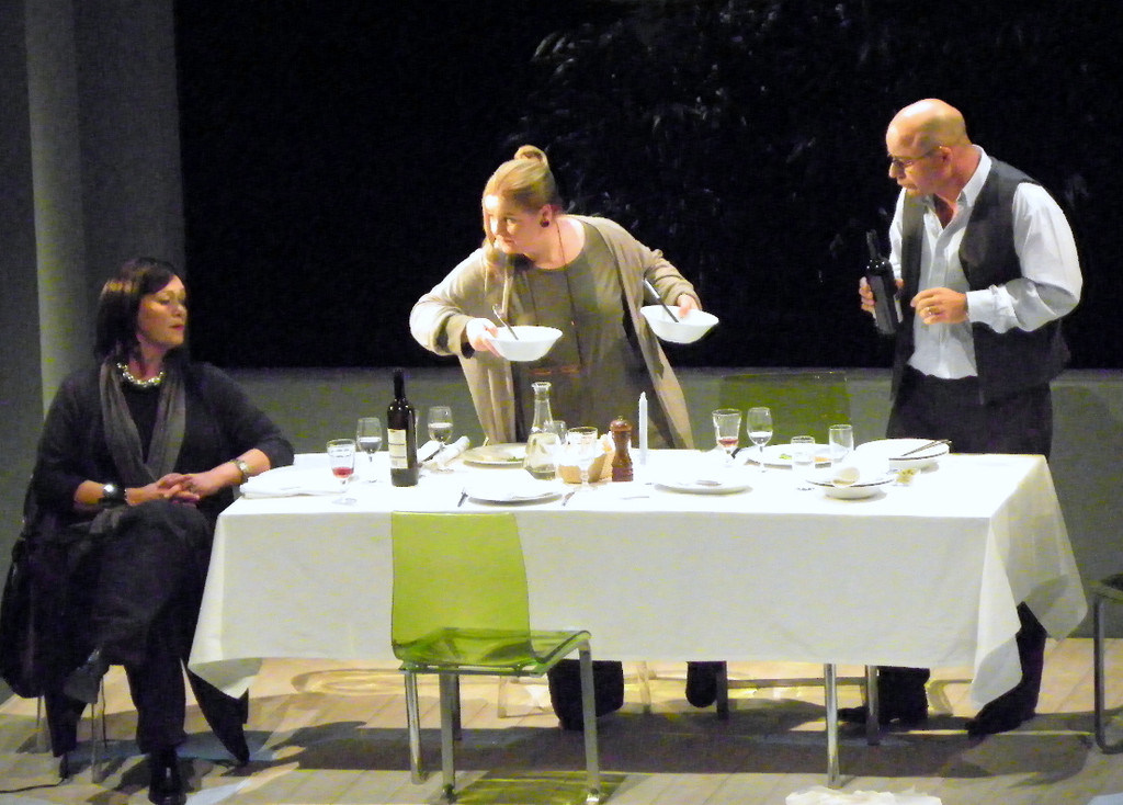 112_8921_JPG-1319390765