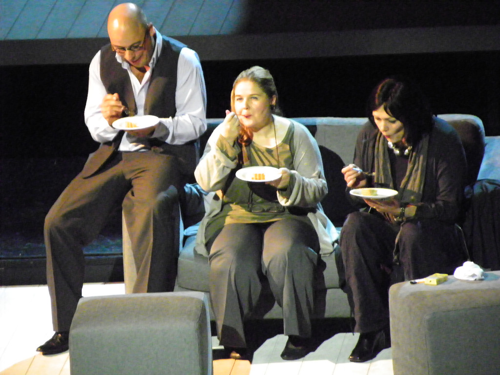 112_8947_JPG-1319390793