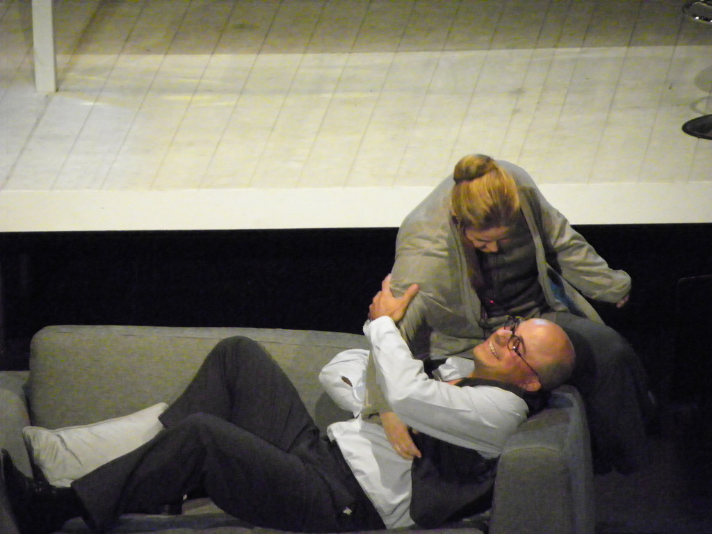 112_8965_JPG-1319390830