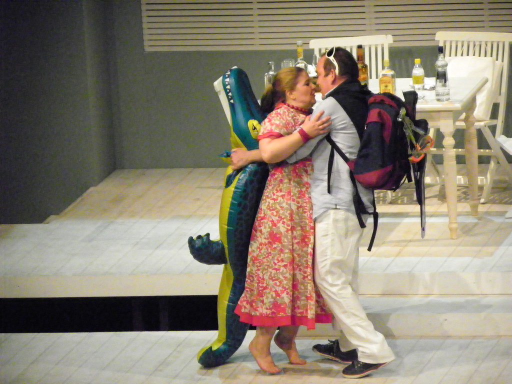 112_8985_JPG-1319390848