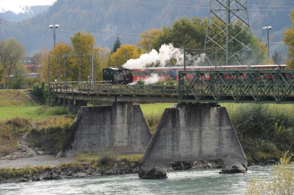 Rheinbaehle123.JPG