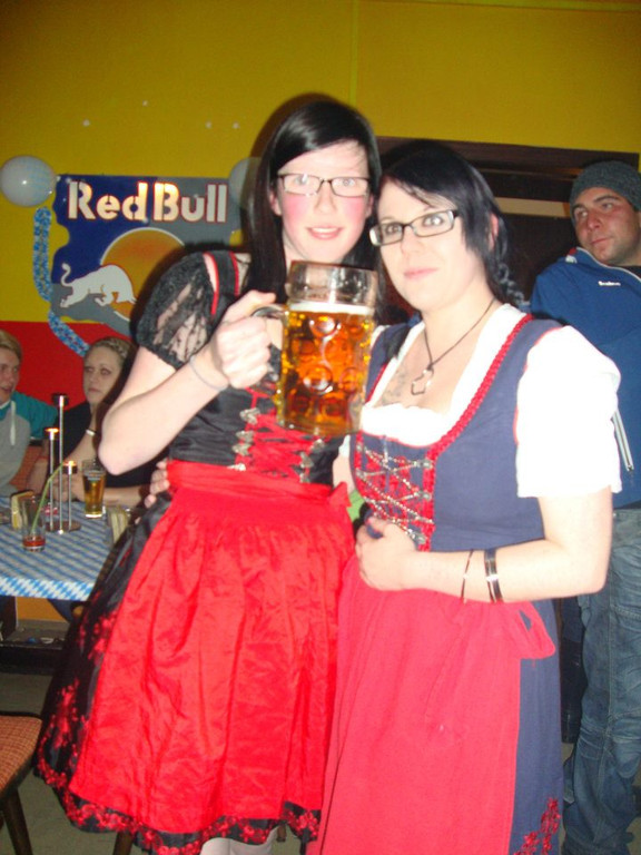 310753_292064314150922_288792437811443_1071861_1443328225_n_jpg-1319727701