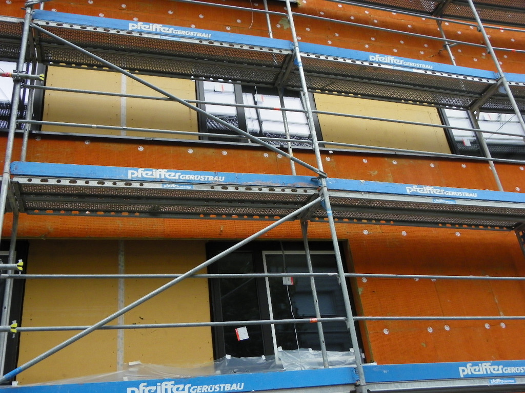 112_8825_JPG-1319730134