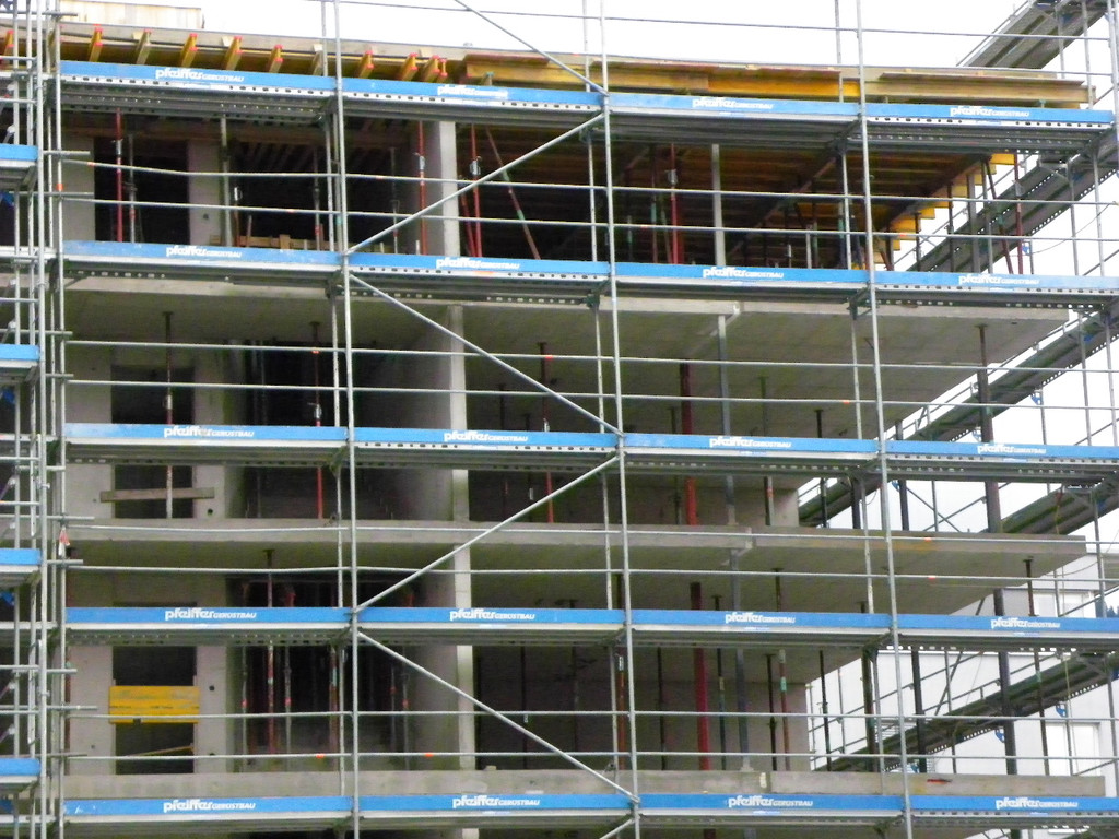 112_8835_JPG-1319730190