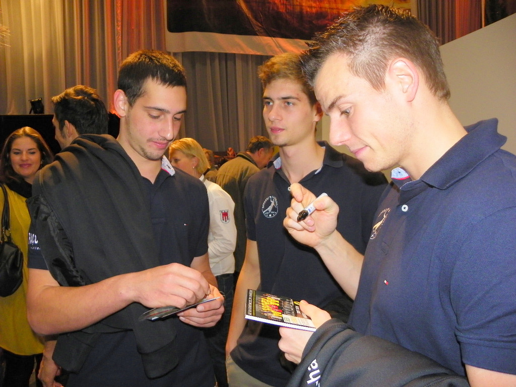 112_9977_JPG-1319782136