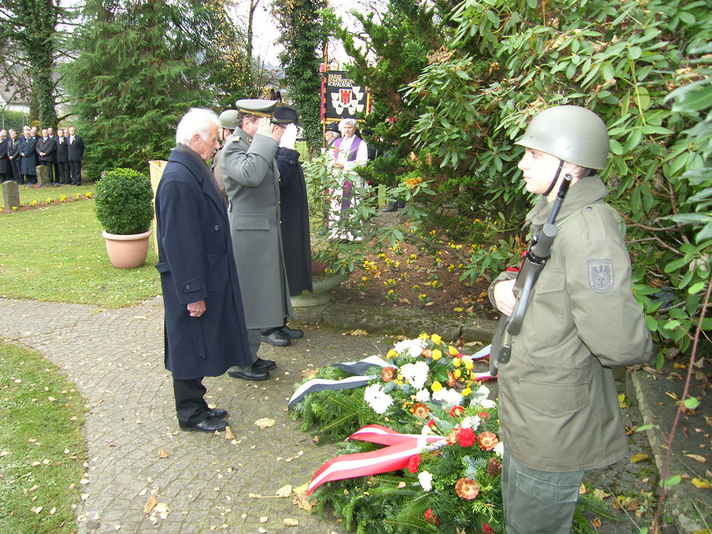 SH105731_JPG-1319804714