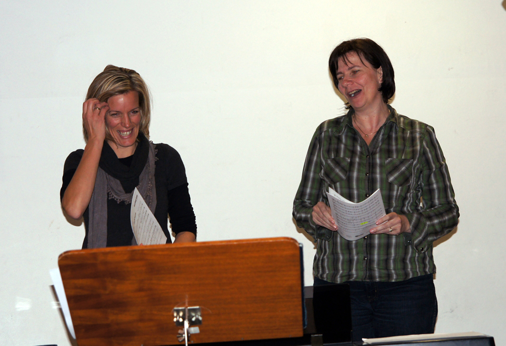 Chorleiterinnen Andrea-Gaby_jpg-1320019041
