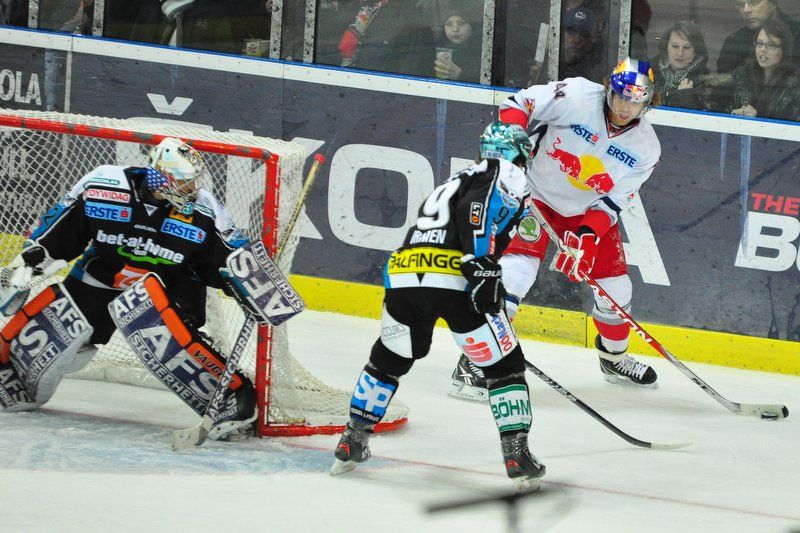 30102011eishockeymbaktivnews024.JPG