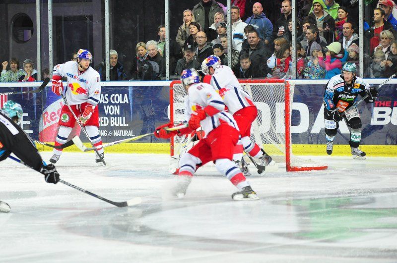 30102011eishockeymbaktivnews069.JPG