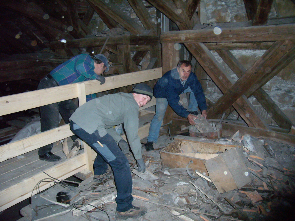 3Helfer_PA210055_Klocker.JPG