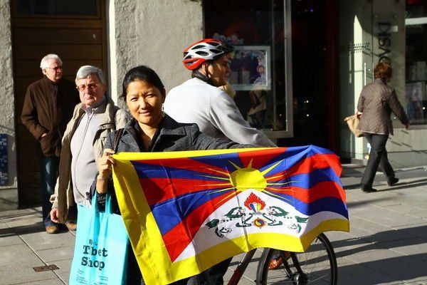 normal_31102011fmt_tibetdemo_ta_002.JPG