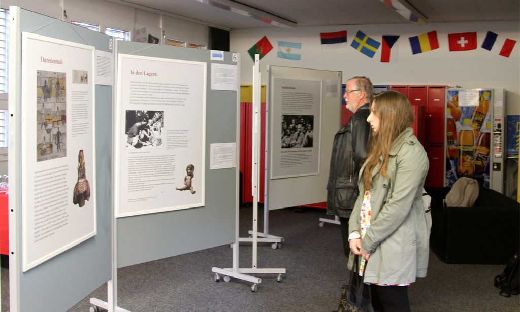 BK_No Childs Play 5_jpg-1320271213