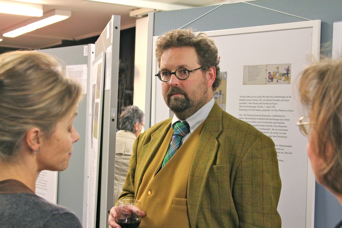 BK_No Childs Play 15_jpg-1320271253