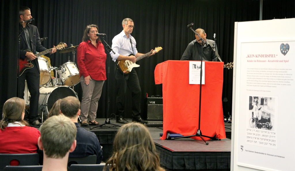 BK_No Childs Play 19_jpg-1320271271