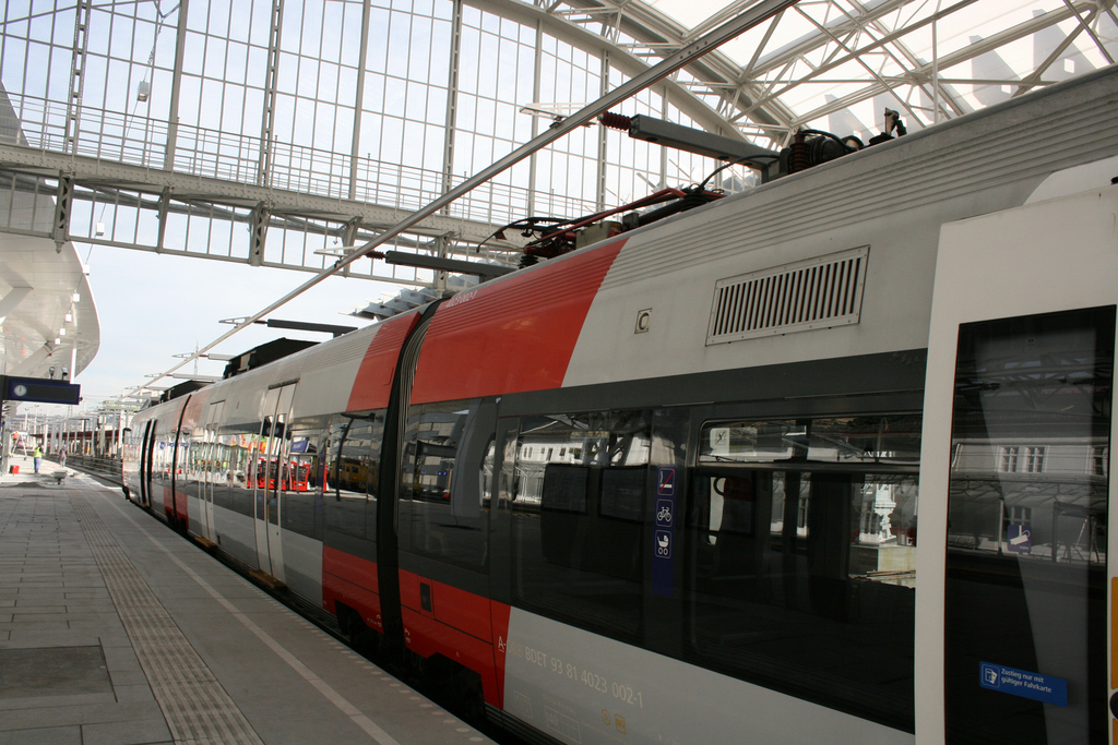 Hauptbahnhof 5.jpg