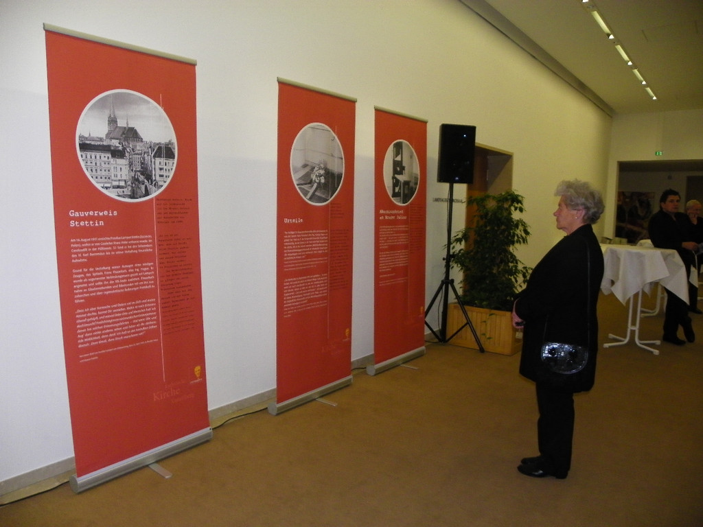 113_0682_JPG-1320454432