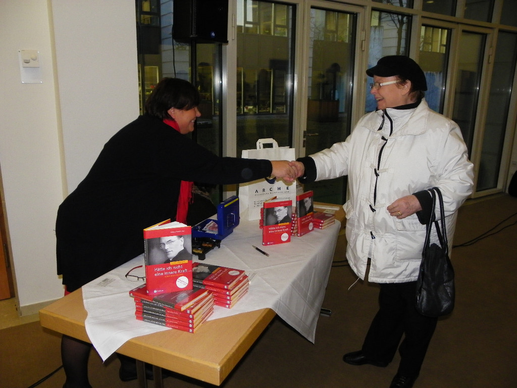 113_0689_JPG-1320454459