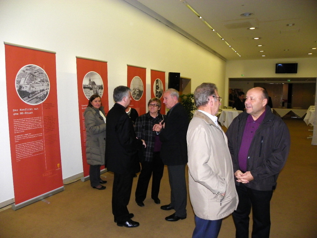 113_0692_JPG-1320454485