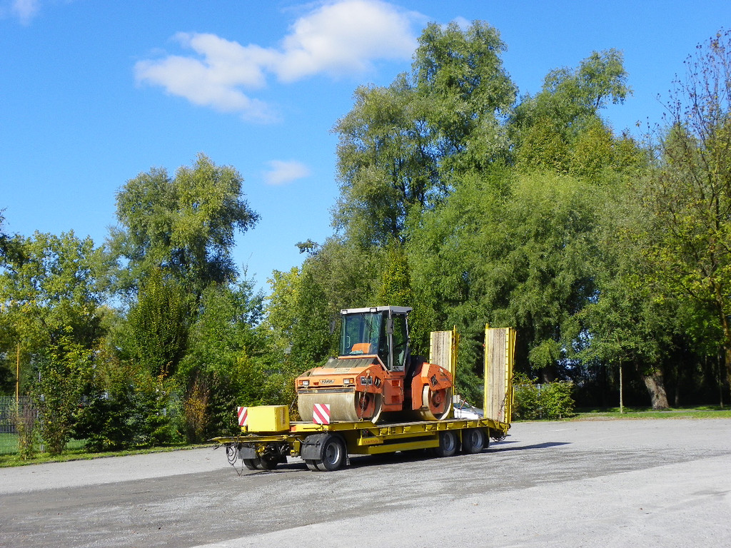 112_8890_JPG-1320455011