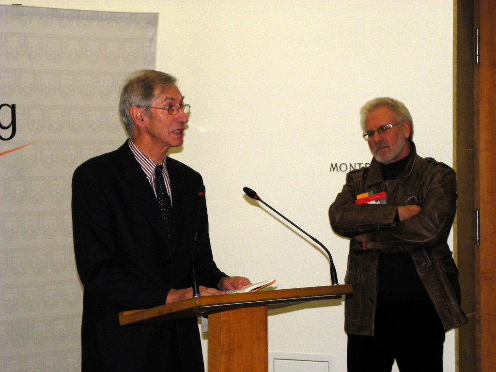 113_0733_JPG-1320456571