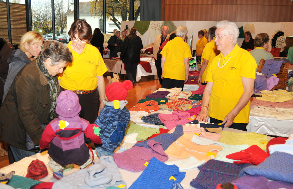 Bazar H__chst 05_11_2011 54_jpg-1320510068